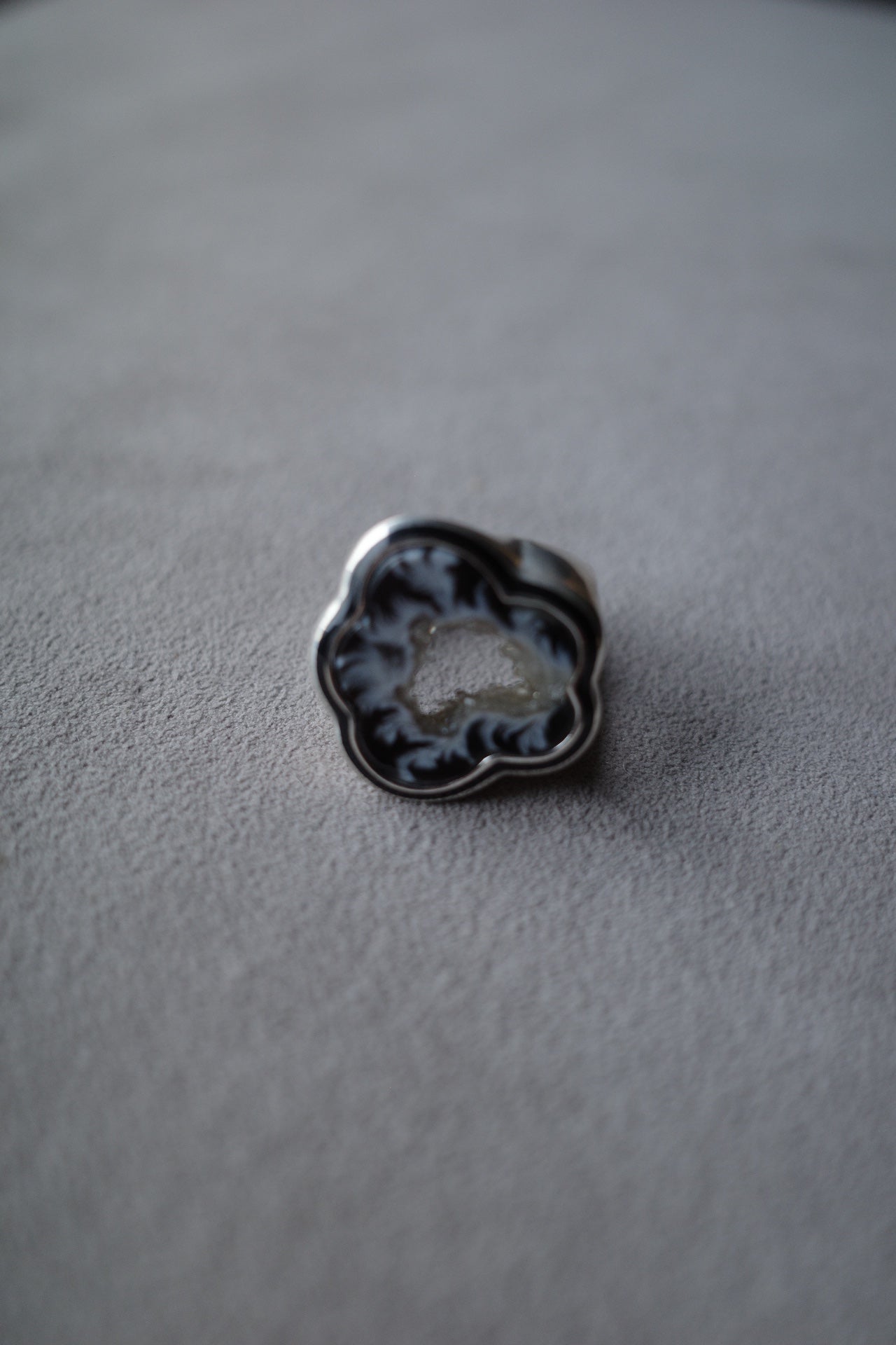 Adlin Hue / Onyx | Maria Ring Onyx #11+10 | IN THE CASE